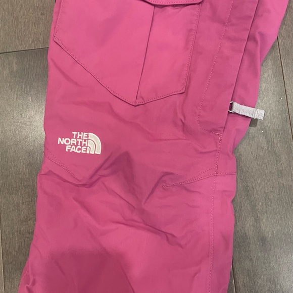 Northface Hyvent Multipocket Ski Pants - Pink (M) - Picture 4 of 10